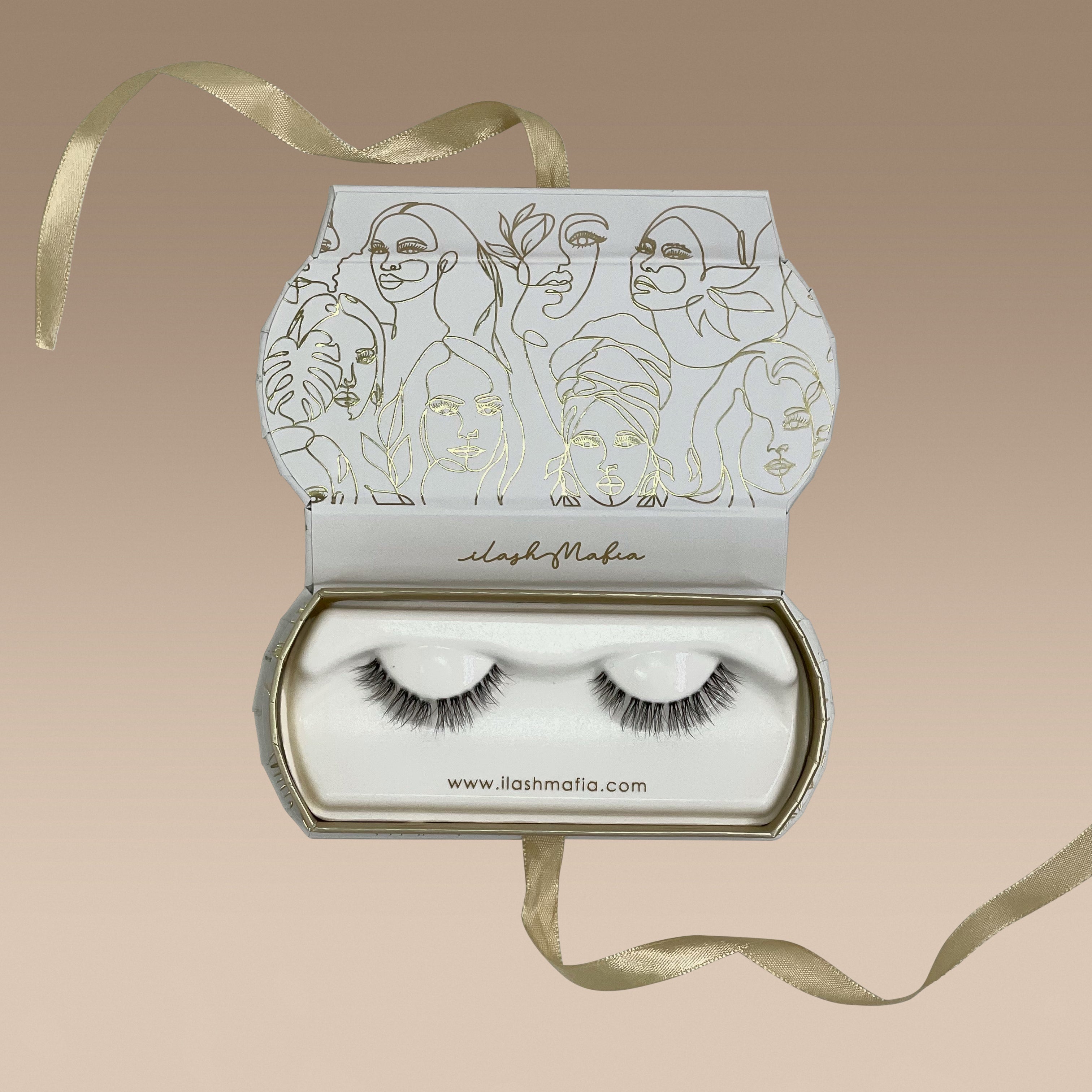 glam lashes, ilash mafia, false lashes, falsies, plant base lashes, plant fiber lashes, vegan lashes, false eyelashes, fake lashes, fake eyelashes, cluster lashes, strip lashes, DIY lashes, do it yourself lashes, lashes at home, DIY extensions