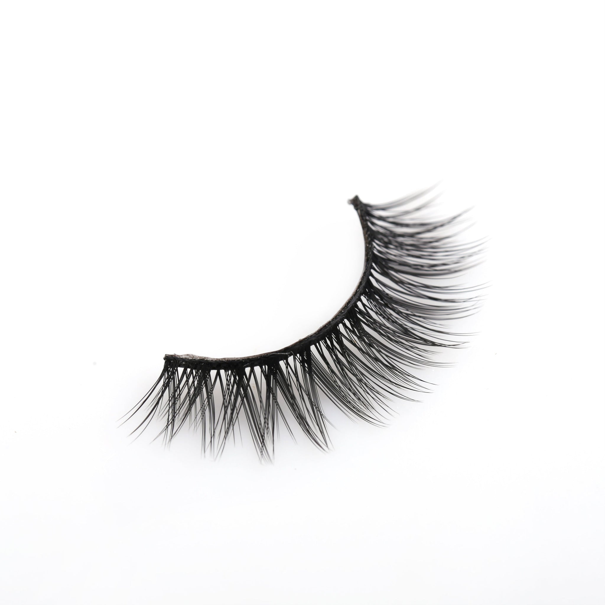 strip lashes, false eyelashes, natural strip lash look, high quality strip lashes, volume style strip lashes, luxurious strip lashes, Biodegradable lashes