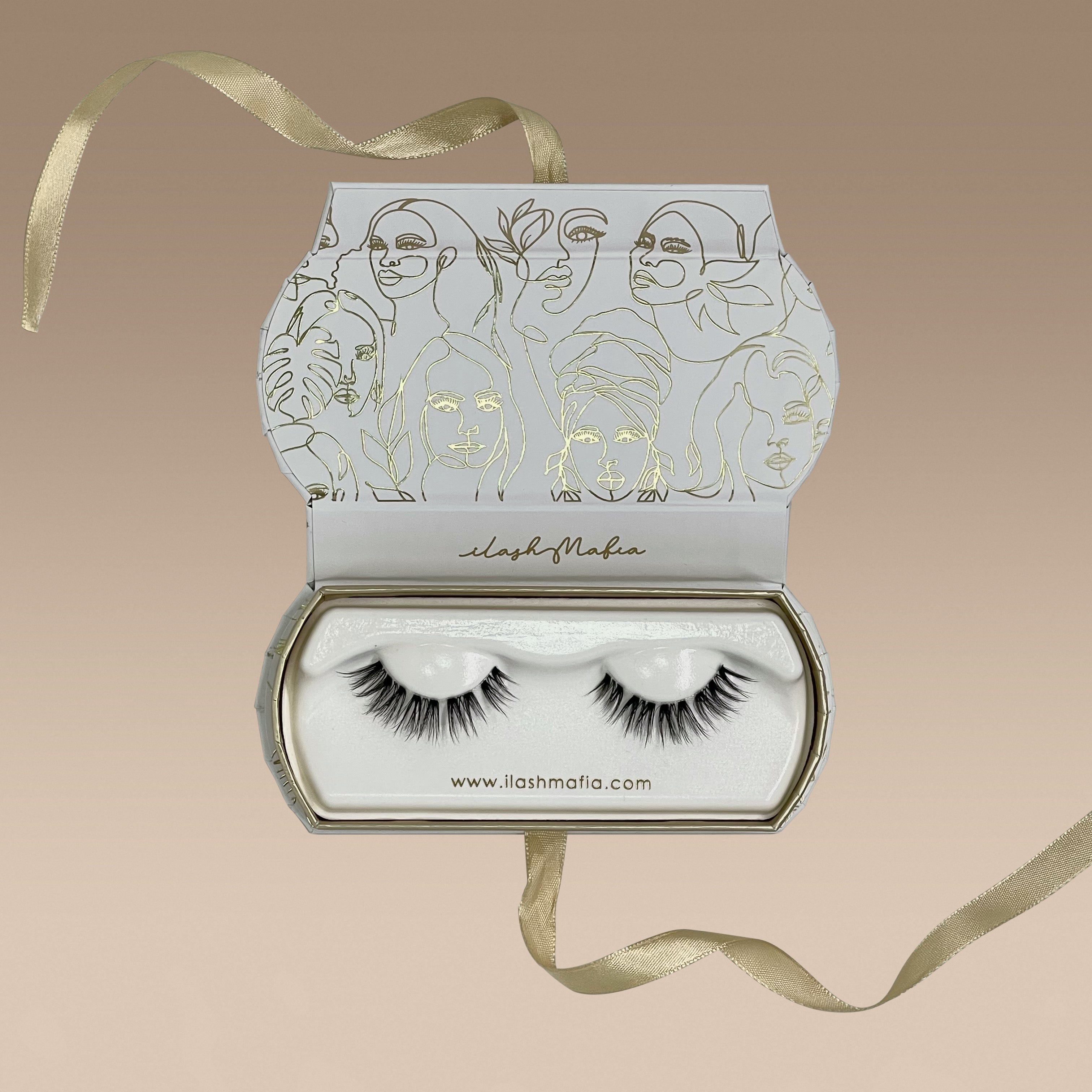 glam lashes, ilash mafia, false lashes, falsies, plant base lashes, plant fiber lashes, vegan lashes, false eyelashes, fake lashes, fake eyelashes, cluster lashes, strip lashes, DIY lashes, do it yourself lashes, lashes at home, DIY extensions