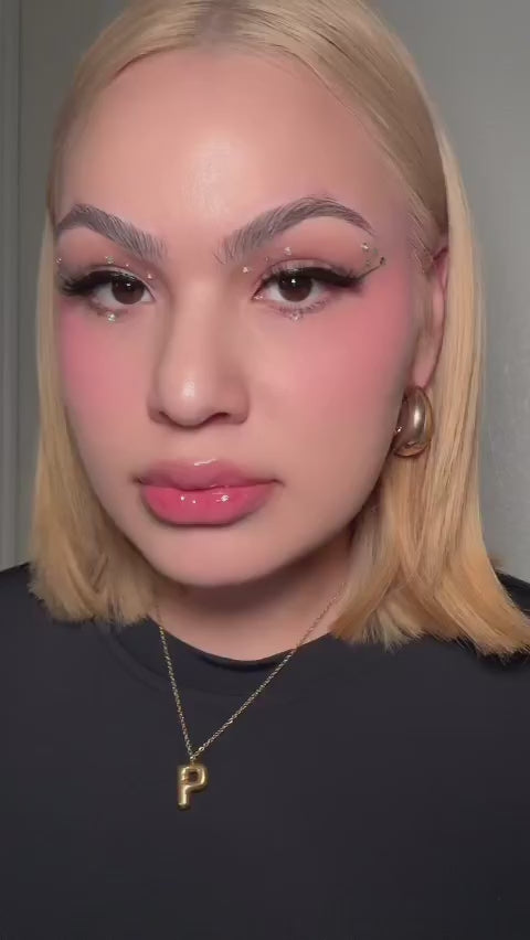 <img=''false lashes, fake lashes">CAPTION: @skinbypaoladlr